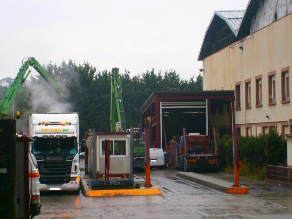 L'entrée de l'entreprise TRIGÉNIUM, anciennement TUMBACH, bien connue des annéciens