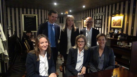 De gauche à droite. Laura Devin, Frédérique Lardet, Véronique Riotton Guillaume Gibouin, Marion Lenne, Xavier Roseren