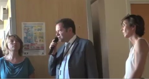 De gauche à droite, Angélique Neutens CGT, Nicolas Best, directeur de l'hôpital et Madame Chevillard, Directrice des soins.